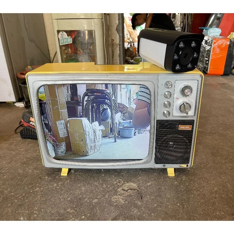80 Old Black and White TV Chan - Power Tools Exhibition ulasan dan harga